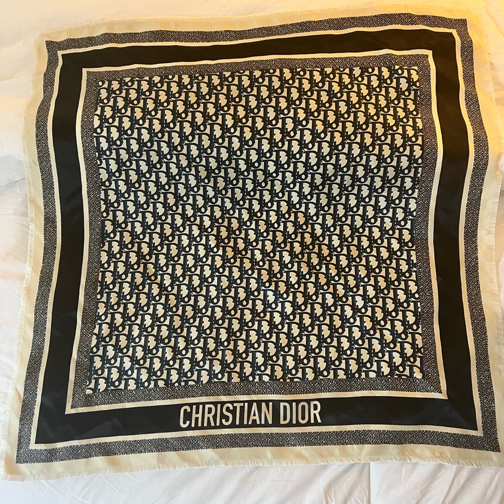 Dior Oblique Diortwin 70 Square Scarf